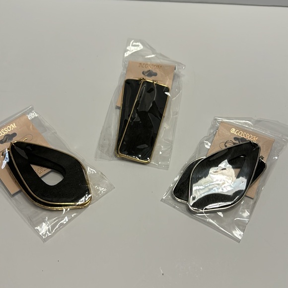 Blossom (Set of 3) Black Earrings Two Gold trim & one silver trim New in Package - Picture 13 of 16